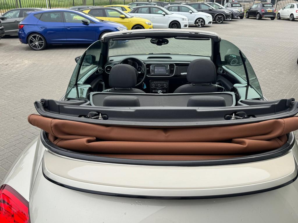 Volkswagen New Beetle cabriolet 2.0 tdi r-line * led * camera * 20 inch