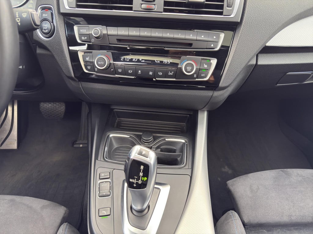 BMW 1 Serie 118i m sport 5 drs | schuif/ kanteldak | airco (auto) | sportst