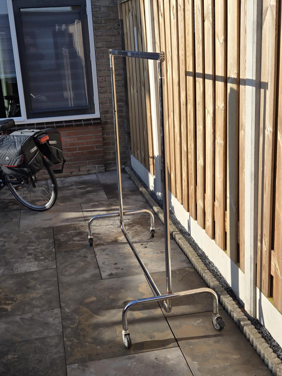 Kledingrek zware kwaliteit