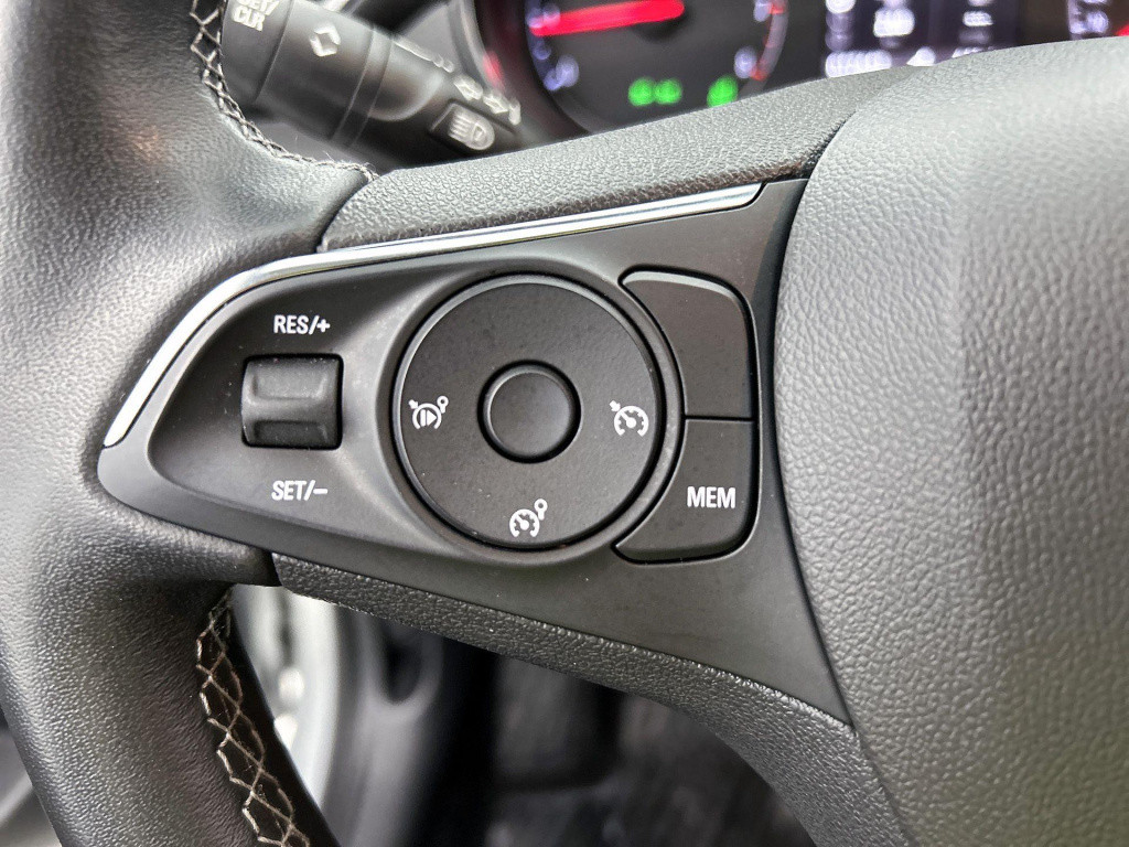 Opel Crossland X 1.2 turbo ultimate