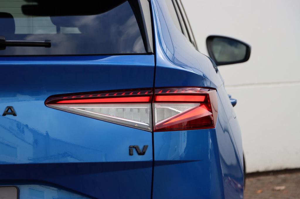 Skoda Enyaq Iv 60 first edition 180pk