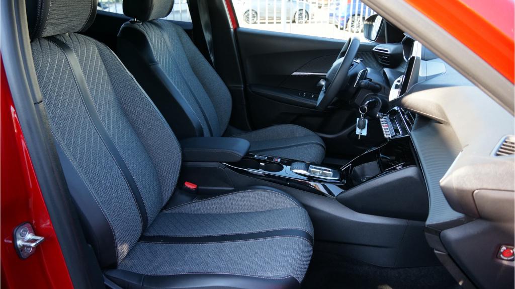Peugeot 2008 1.2 puretech 130 allure rijklaar incl. garantie