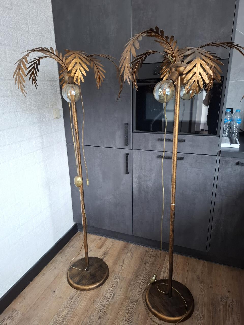 Set prachtige vloerlampen