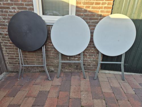 3 x sta tafel evt met hoes grijs