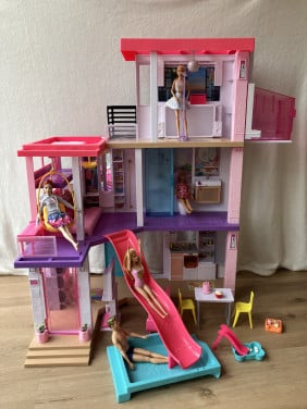Barby Dream House