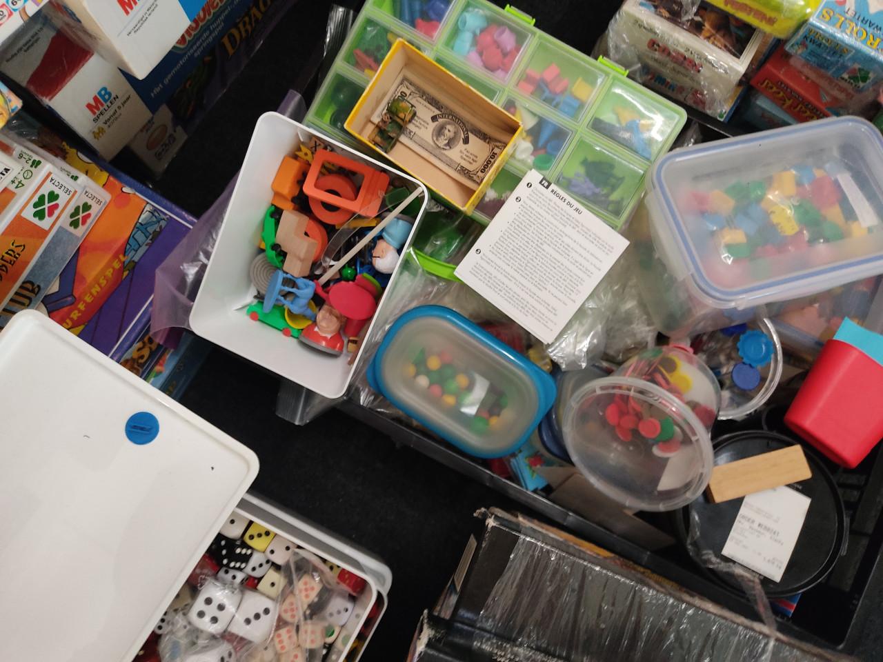 Partij met 200 Gezelschapspellen/ bordspellen