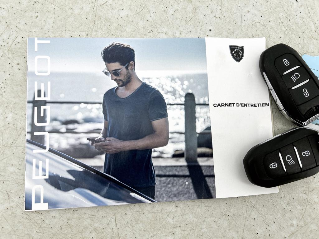 Peugeot 208 100 pk allure | rijklaar | navigatie | keyless entry | dodehoek