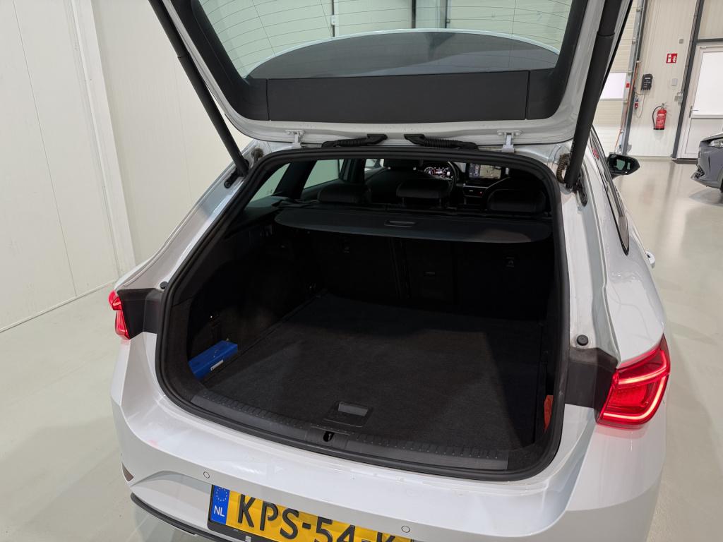 Seat Leon sportstourer 1.0 etsi 110pk dsg fr | leder | trekhaak | beats aud