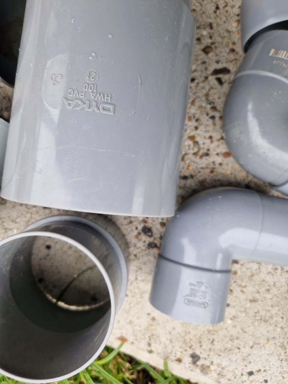 Pvc bochten en hulpstukken beluchting en rooster rvs