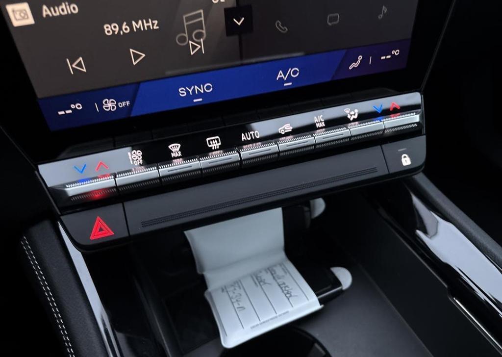 Renault Austral 1.2 e-tech full hybrid 200 techno - nieuw model