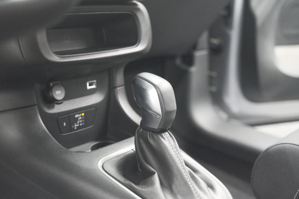 Citroen C3 puretech 110 eat6 shine | camera | navigatie | parkeersensoren |