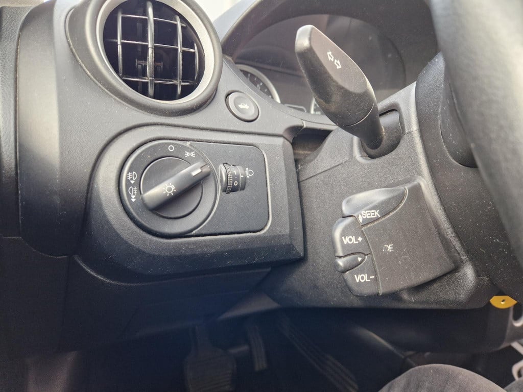 Ford Fiesta 1.6-16v ghia
