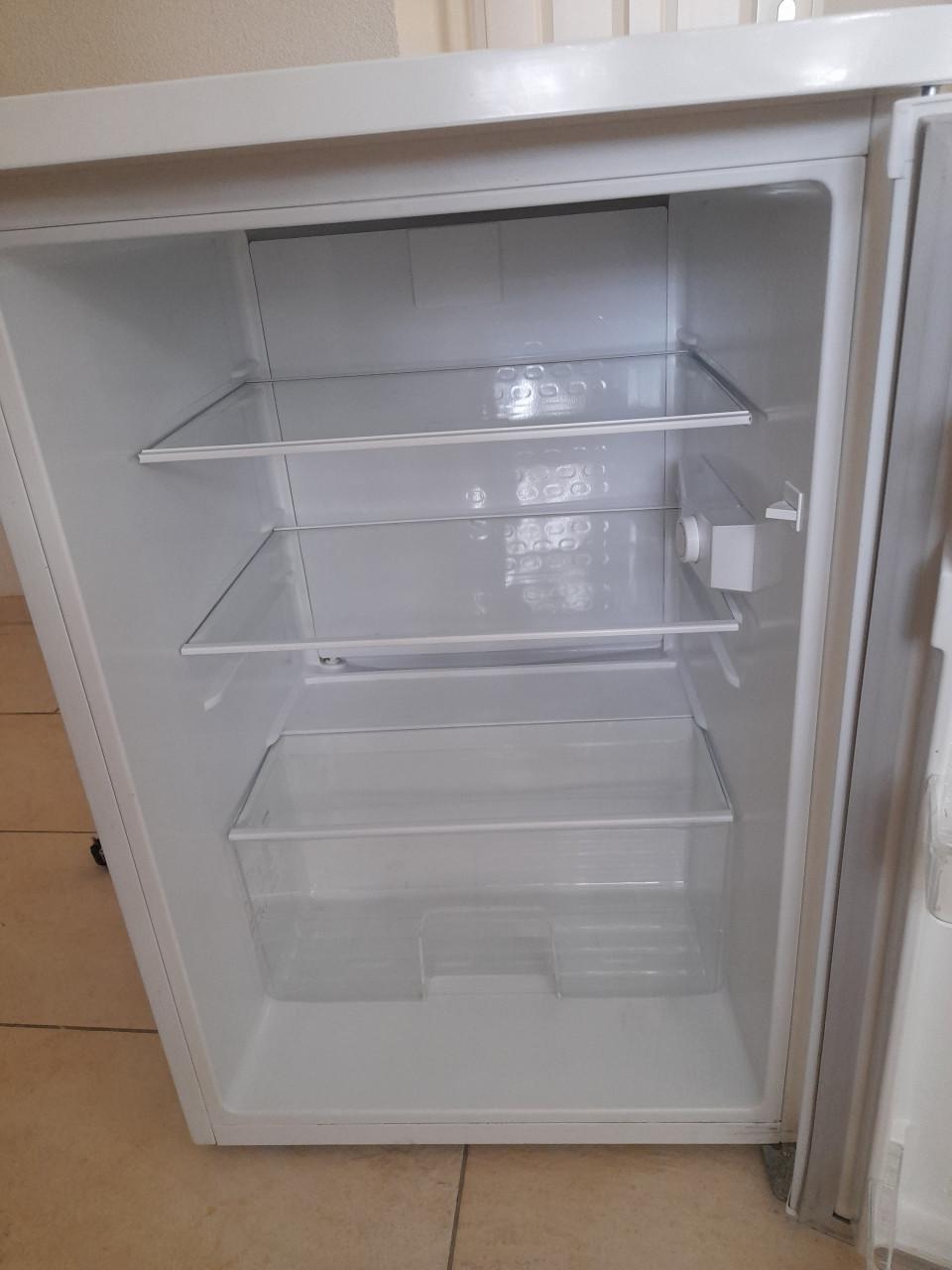 Tafel model koelkast  (z.g.a.n.)
