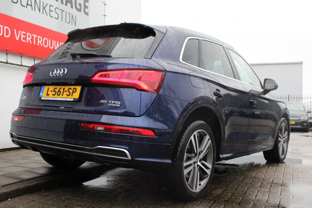 Audi Q5 45 tfsi quattro s edition full options