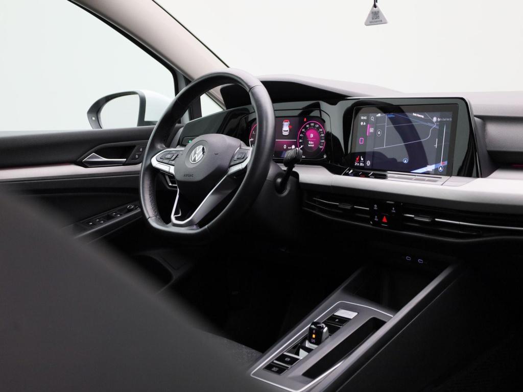 Volkswagen Golf 1.0 etsi life | automaat | stoel - stuur verwarming | navig
