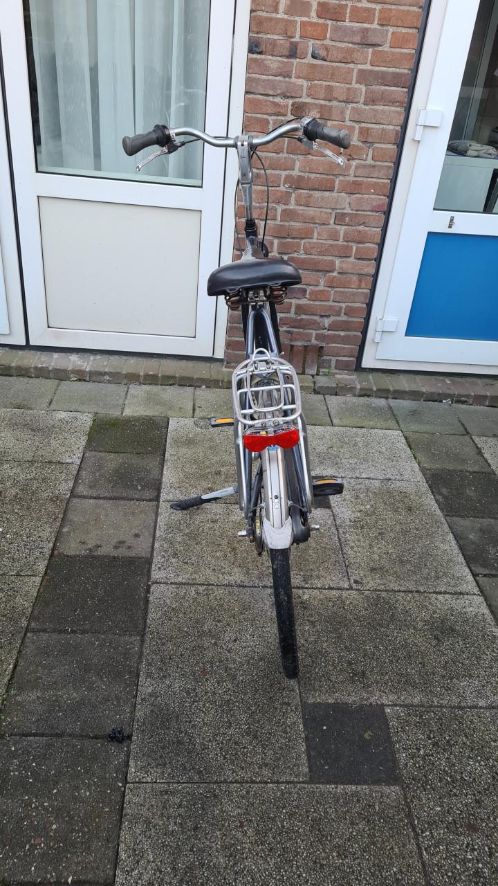 Heren fiets 28 inch-Gazelle-met 7 versnellingen-Fr.maat 60cm-slot AXA