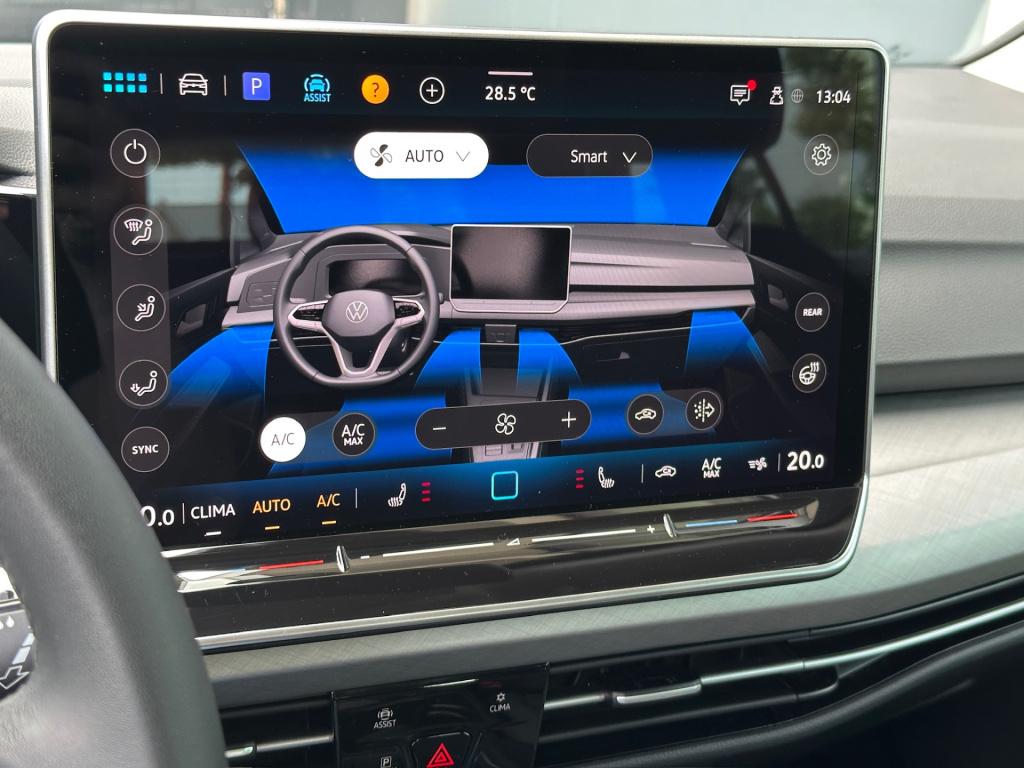Volkswagen Golf variant 1.5 etsi dsg life | trekhaak | navi | adap. cruise 