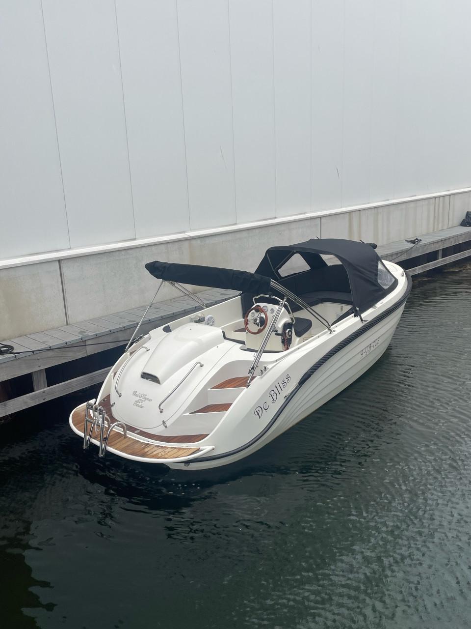 Oud huijzer 570 tender Suzuki 60 pk 4 takt