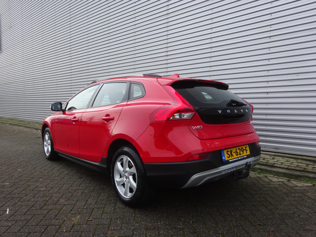 Volvo V40 cross country 2.0 d2 kinetic automaat 1e eigenaar / automaat / cl