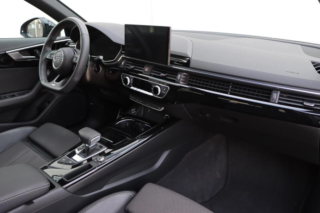 Audi A4 limousine 40 tfsi s edition 204pk s tronic