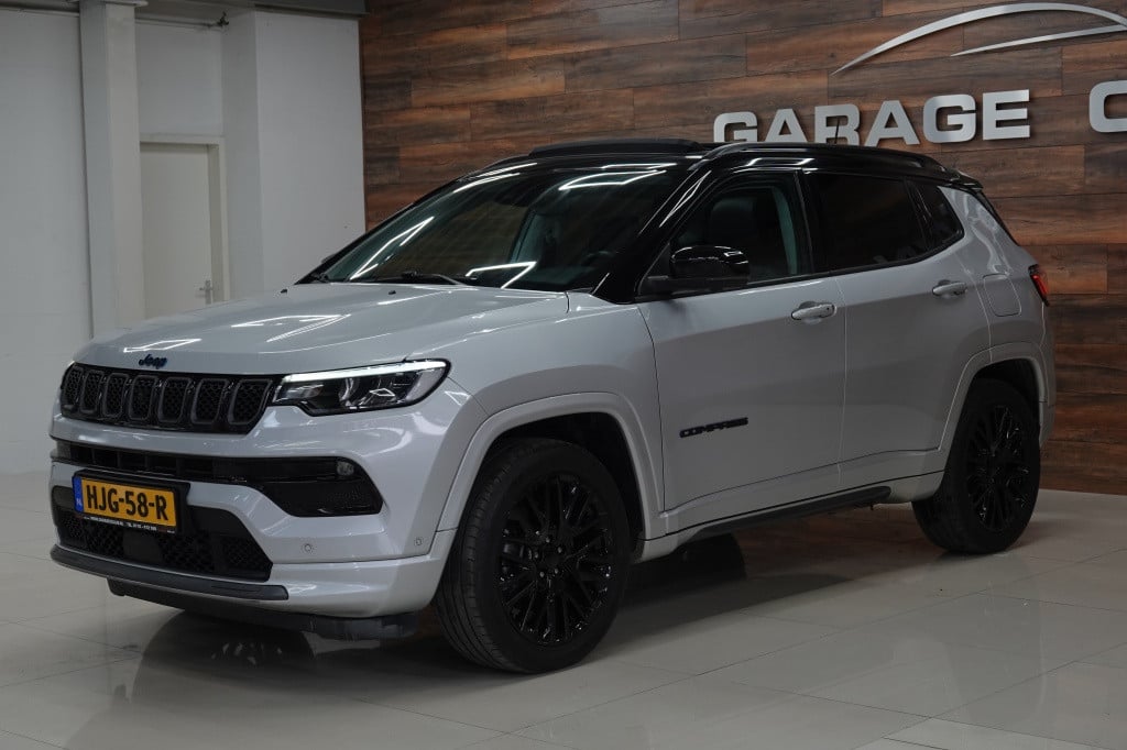Jeep Compass 4xe 240 | pano | acc | led | 360' camera |