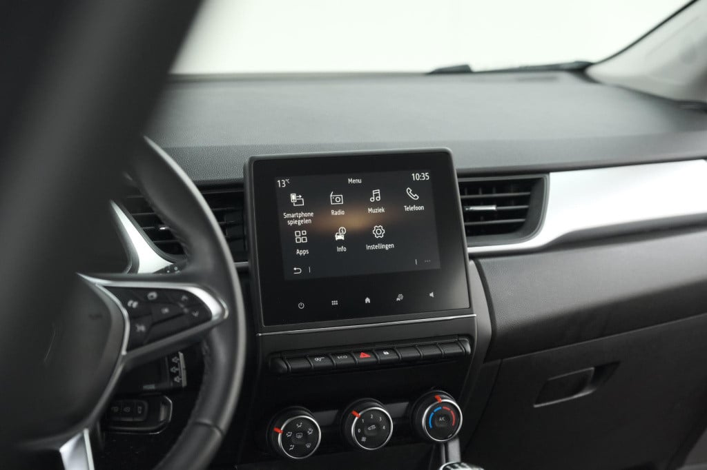 Renault Captur tce 100 zen | apple carplay | cruise control | dab+ radio