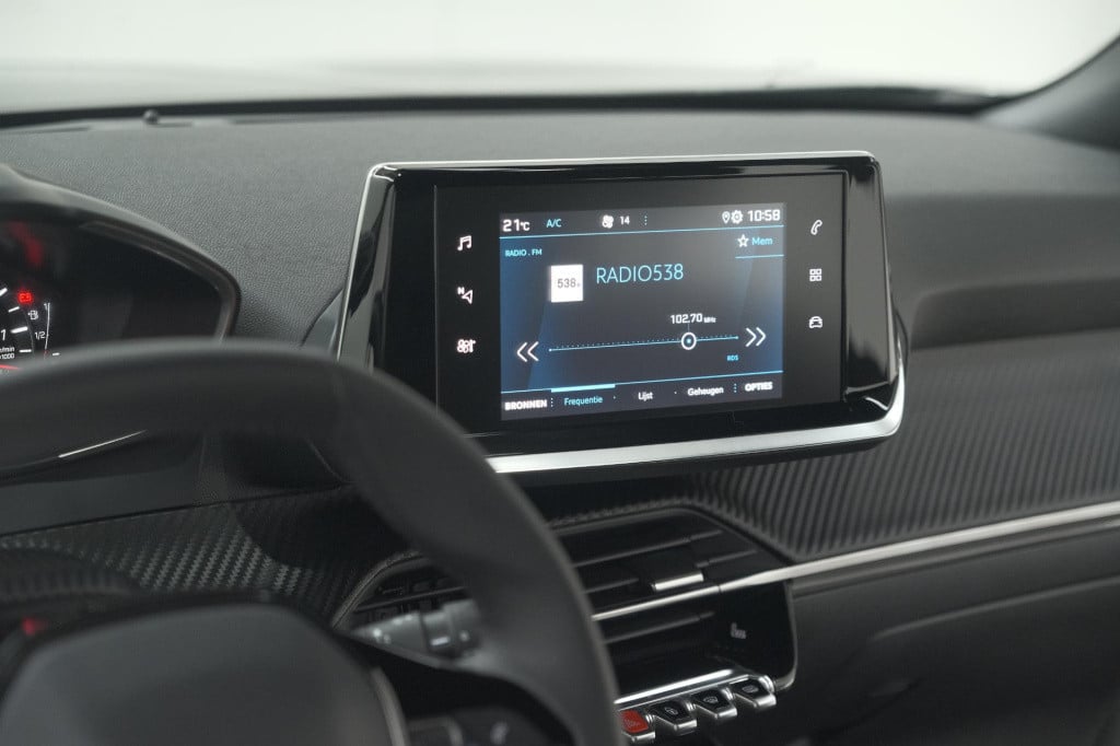 Peugeot 2008 puretech 130 active | camera | apple carplay | parkeersensoren