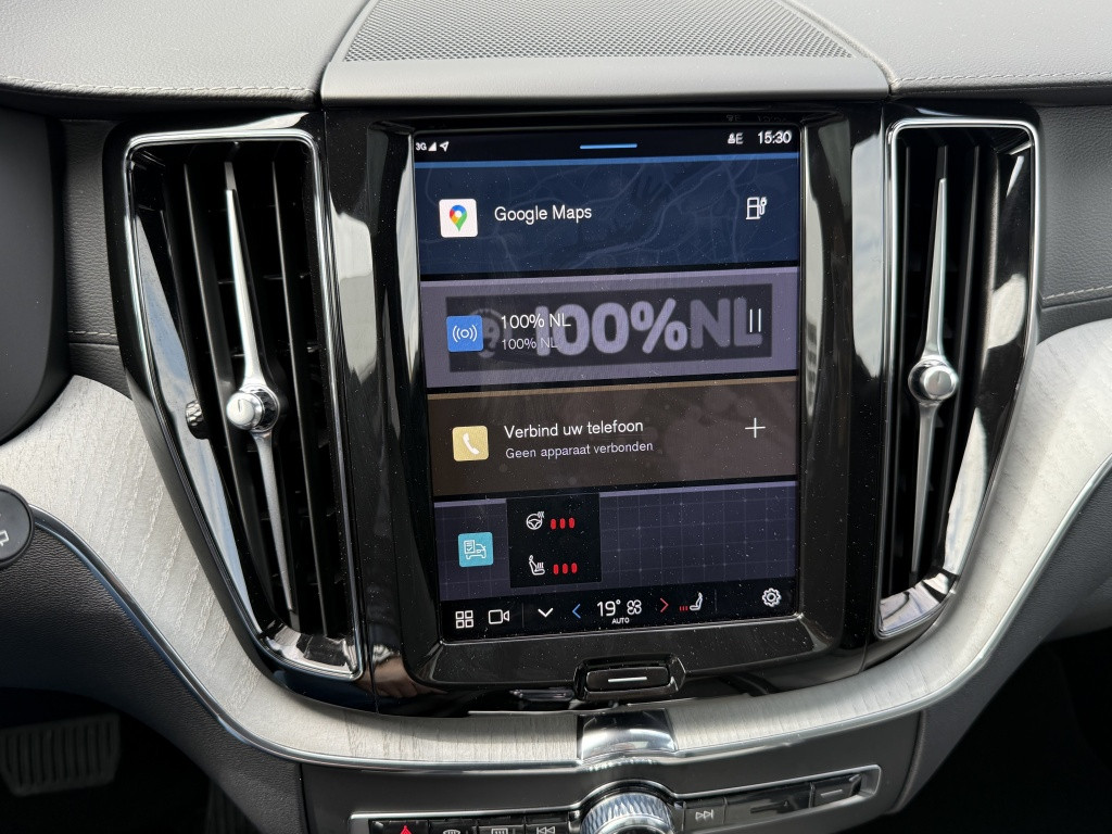 Volvo XC60 t8 455pk recharge ultra dark| full options ! luchtvering b&w sou