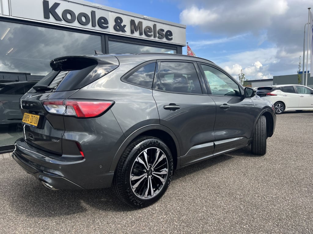Ford Kuga 2.5 phev e-cvt 225pk st-line x , winterpack , trekhaak , head up 