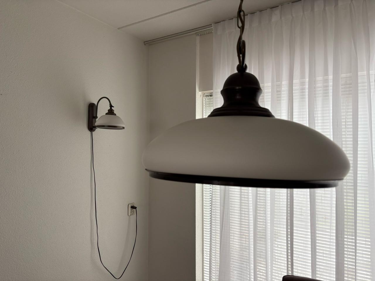 Hanglamp en wandlamp