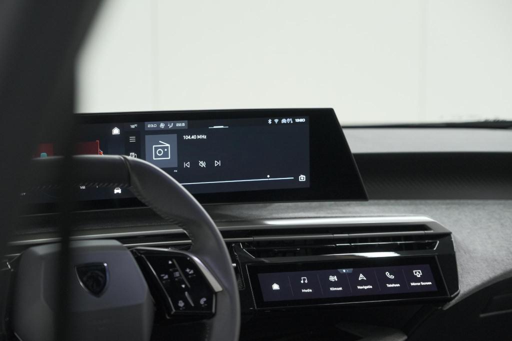 Peugeot 5008 1.2 hybrid 136 e-dcs6 allure | 7 zitplaatsen | camera | stoelv