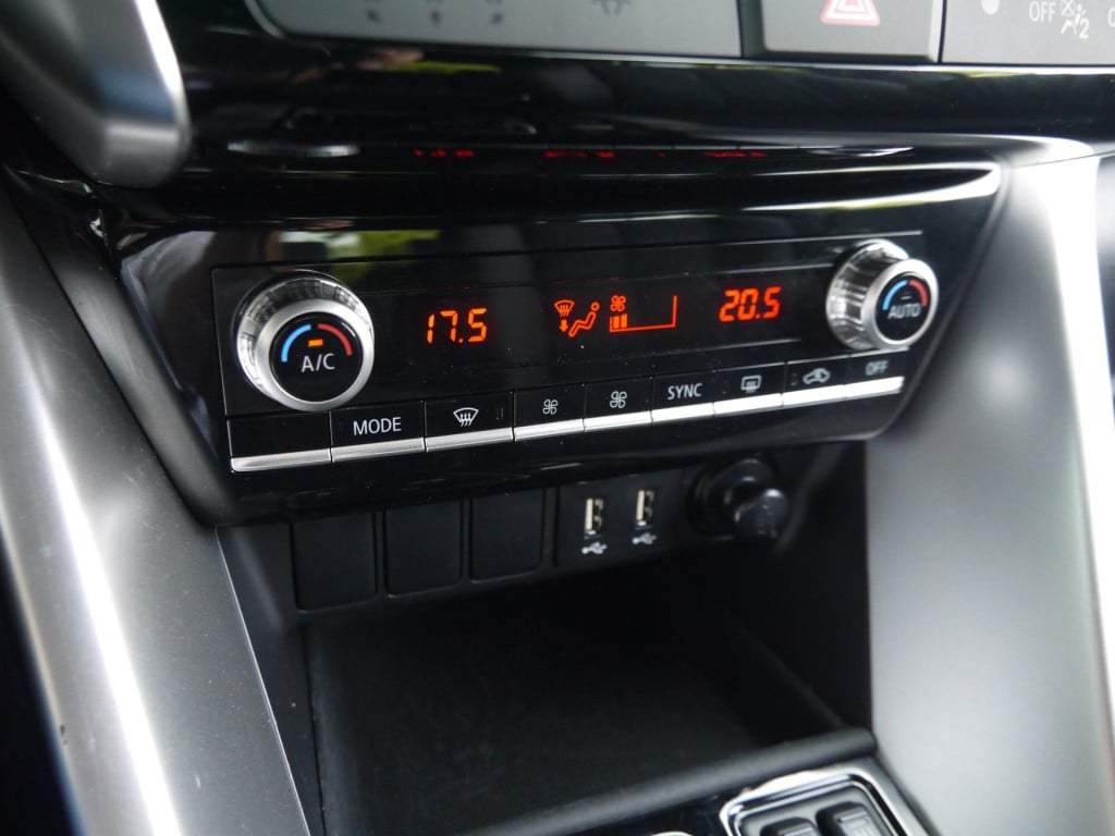 Mitsubishi Eclipse Cross 2.4 phev business intense+|rijklaar