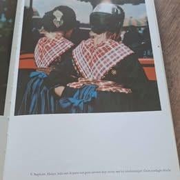 Klederdrachten, De schoonheid van ons land uniek boek