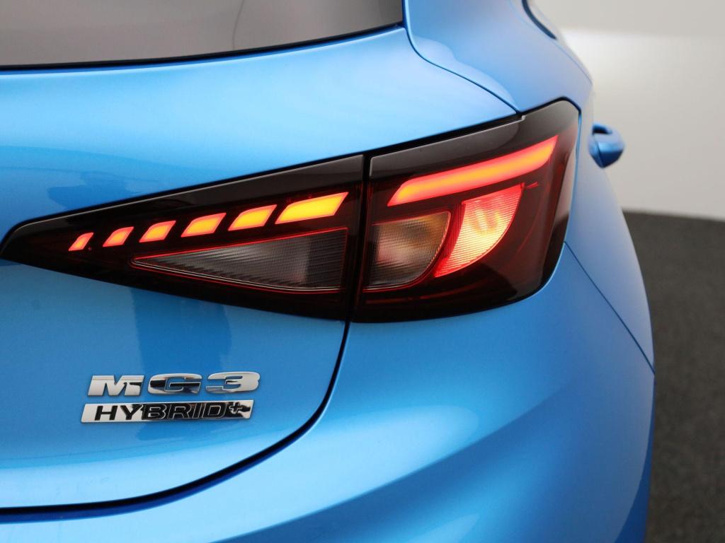 MG Mg3 1.5 hybrid+ luxury | luxury | leder bekleding | 360 camera | stoel e