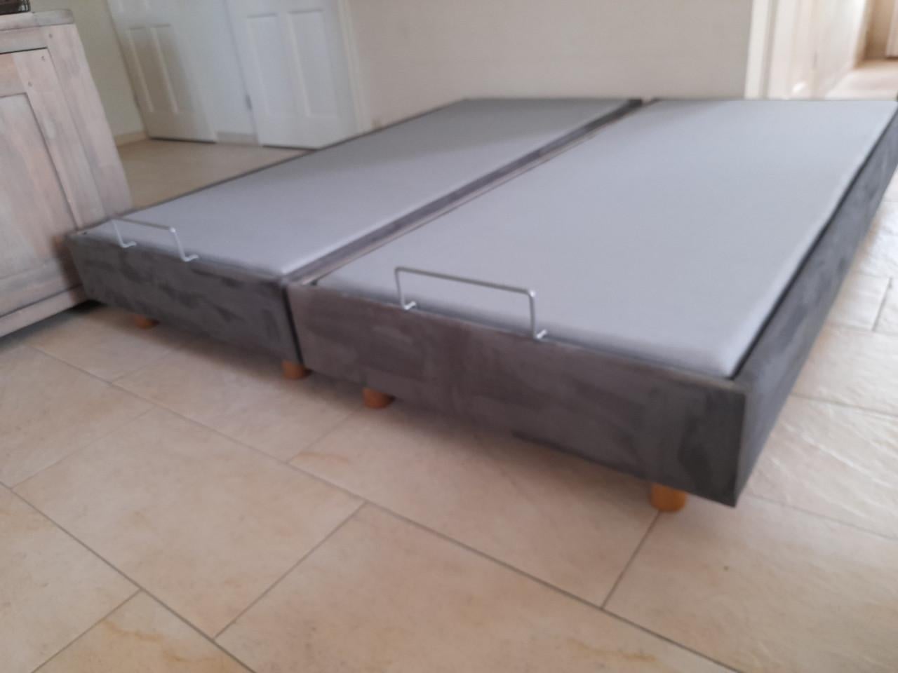 2 Persoons boxspring 2 x 90 x 200 (in goede nette staat)