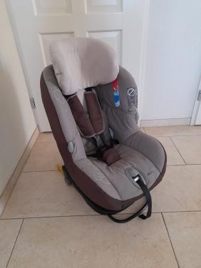 Maxi cosi millo fix  0/18 kg (in goede schone staat ) met iso fix