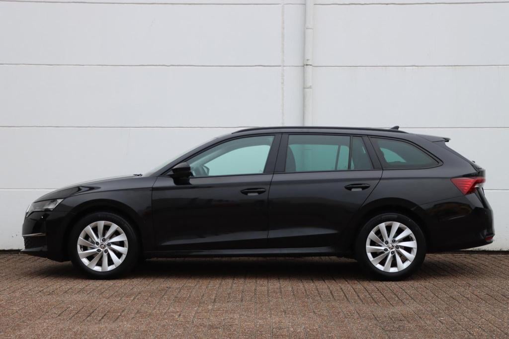 Skoda Octavia combi 1.5 tsi mhev first edition 115pk dsg7