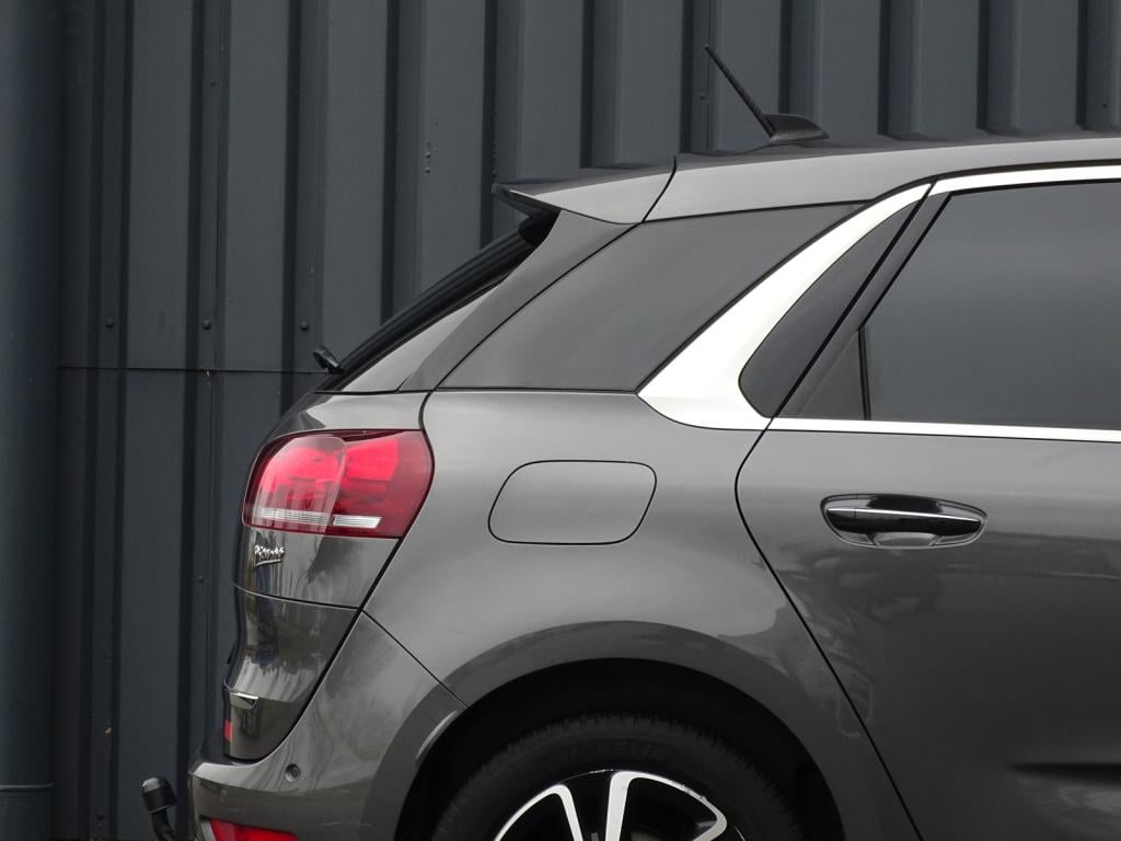 Citroen C4 Picasso 1.2 puretech shine automaat | camera | trekhaak