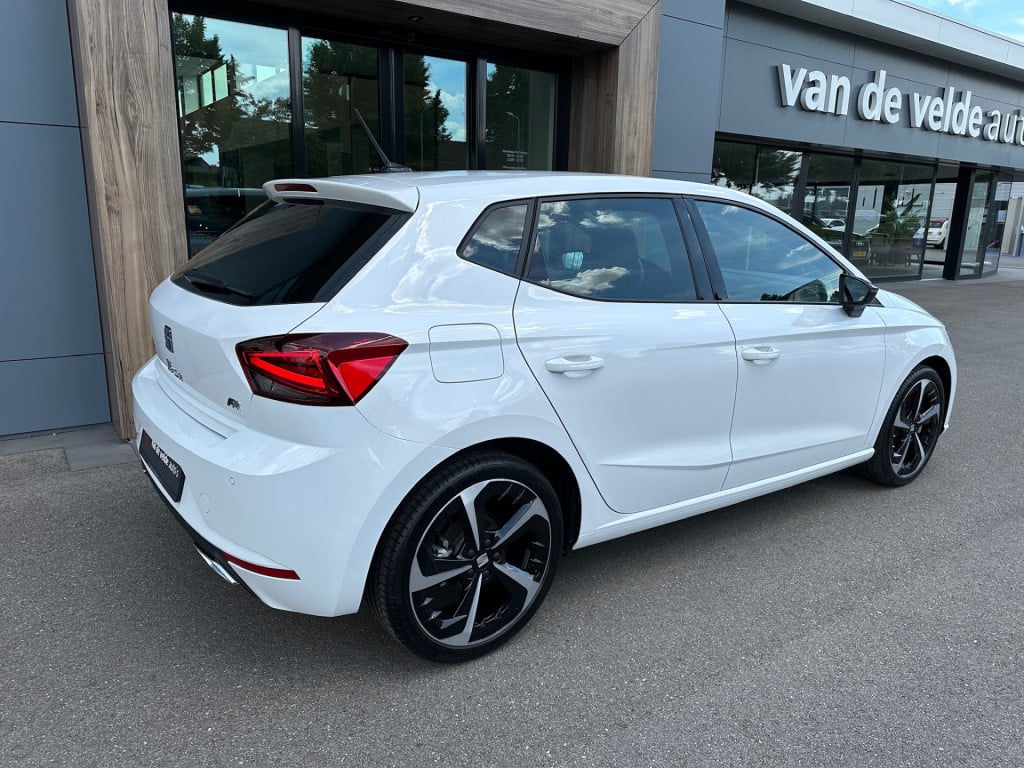 Seat Ibiza 1.0 ecotsi 116pk dsg fr | led | 18 inch | camera | carplay | ada
