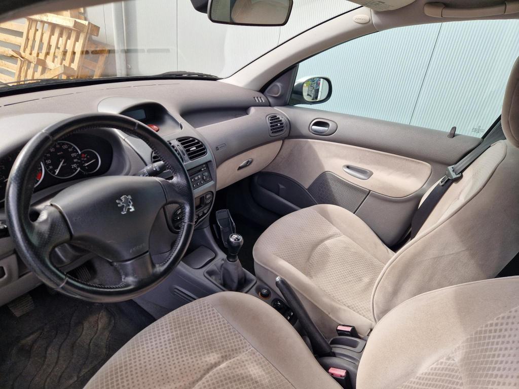 Peugeot 206 1.6-16v gentry