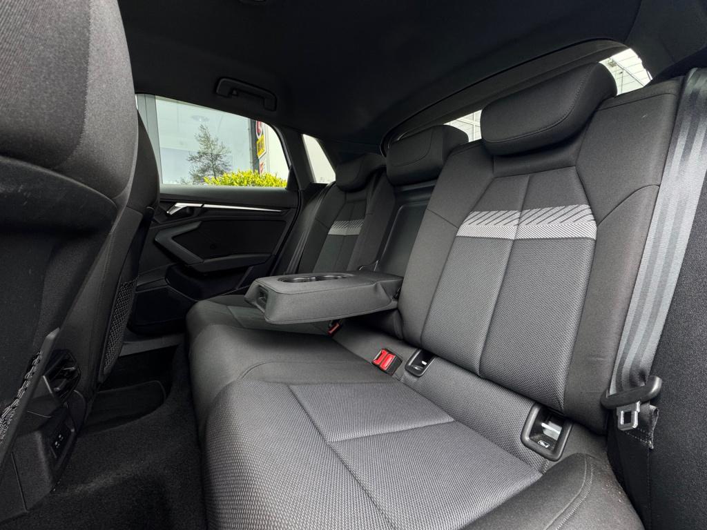 Audi A3 sportback 40 tfsi e * black pack * dealer onderhouden * stoelverwar