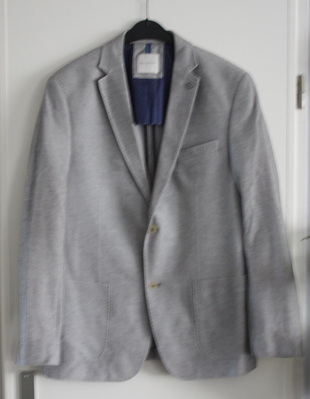 Grijze blazer  maat 52