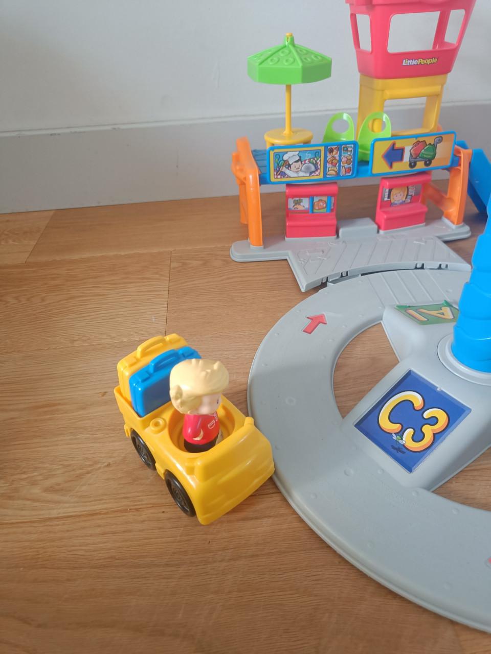 Fisher price little people vliegveld