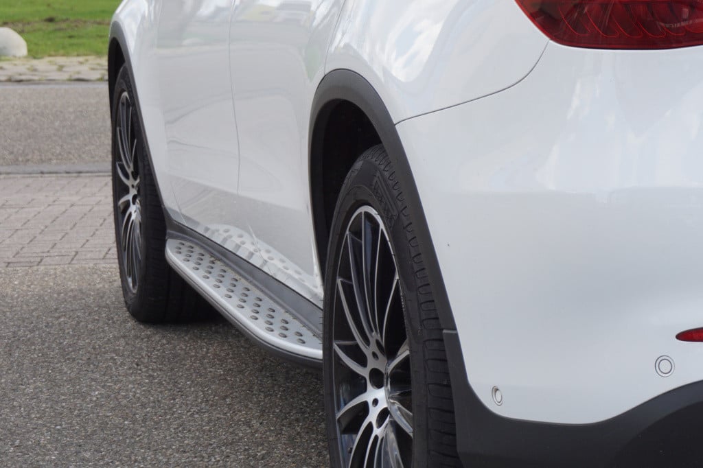 Mercedes-Benz Glc 300 4matic l amg line l 245 pk l panoramadak l burmester 