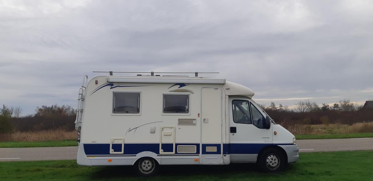 Camper