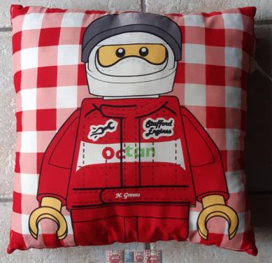 Lego sierkussen Formula 1,  minifiguur Octan, rood