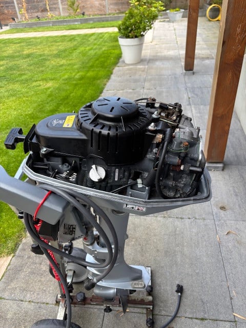 Quicksilver rubberboot met Honda 5pk buitenboordmotor + handtrailer