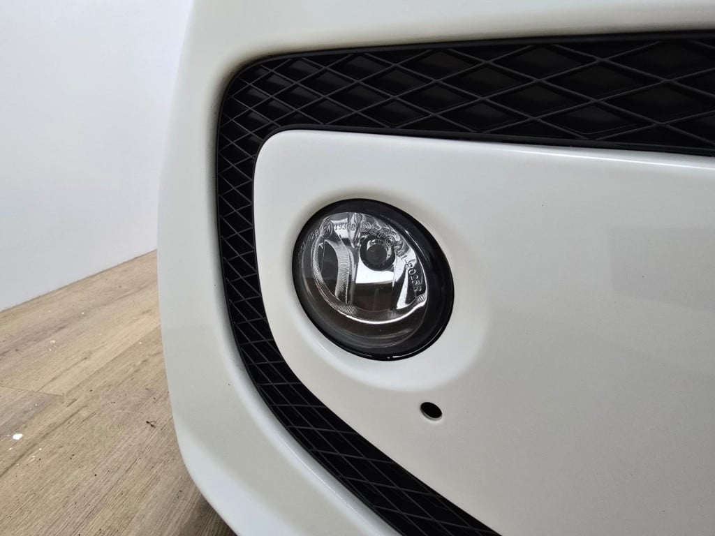 Volkswagen UP! occasion 1.0 move up! bluemotion met cruisecontrol en sporti