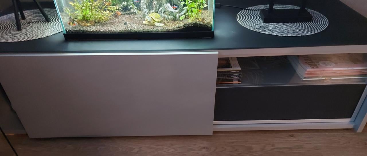 Tv meubel/ lage dressoir