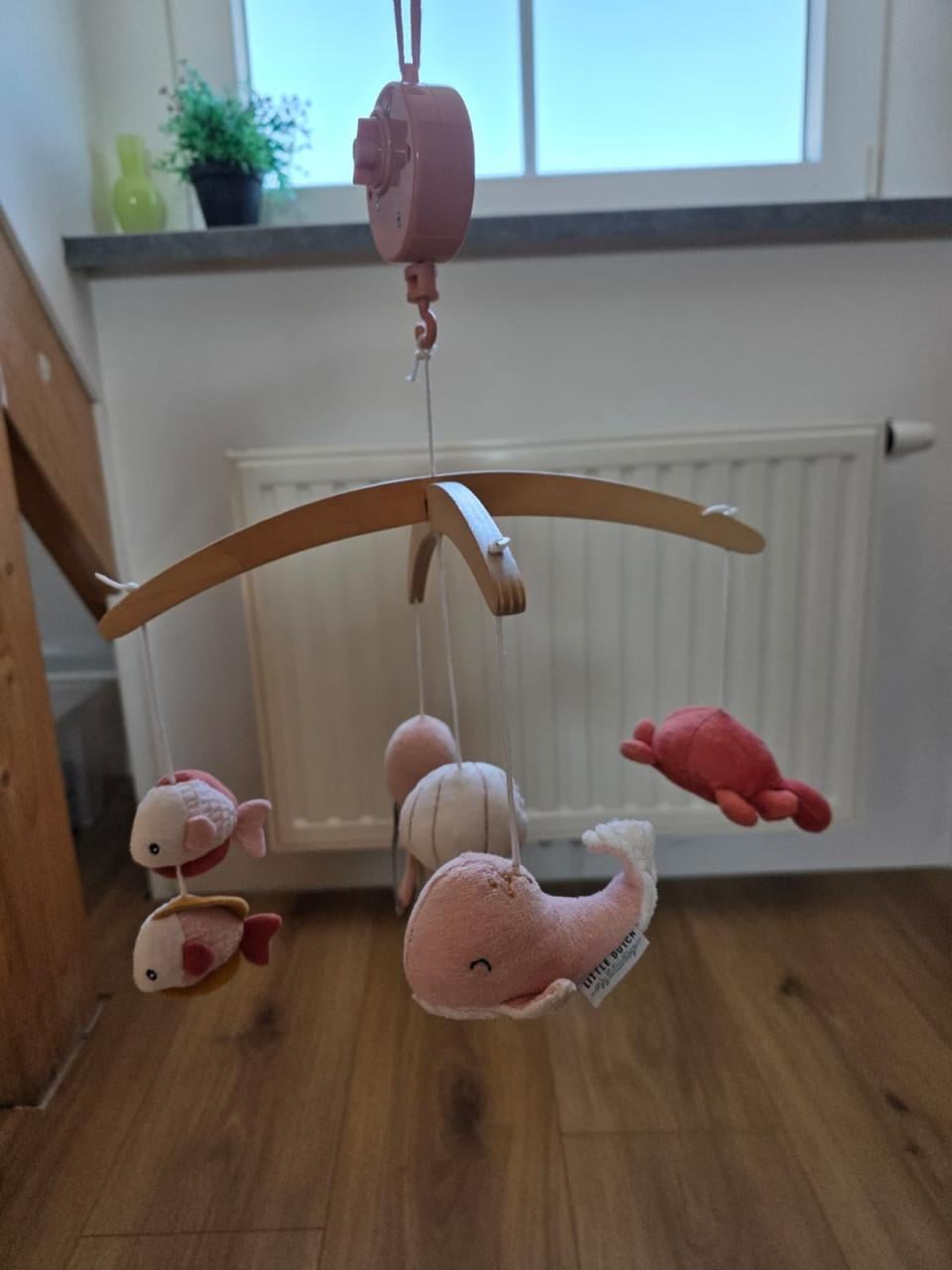 Little Dutch Boxmobiel Ocean Pink